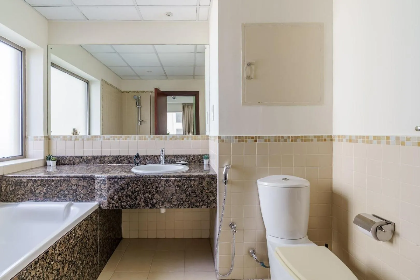 Guestready - Contemporary Apt In Jbr Dubai United Arab Emirates